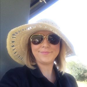 Meet your Posher, Mallory